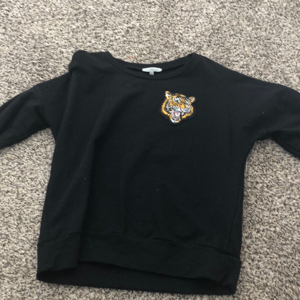 Long sleeve shirt w tiger